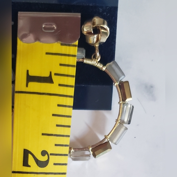 Niquea.d Gold Crystal Rhinestone Hoop Earrings NWT - Picture 5 of 6